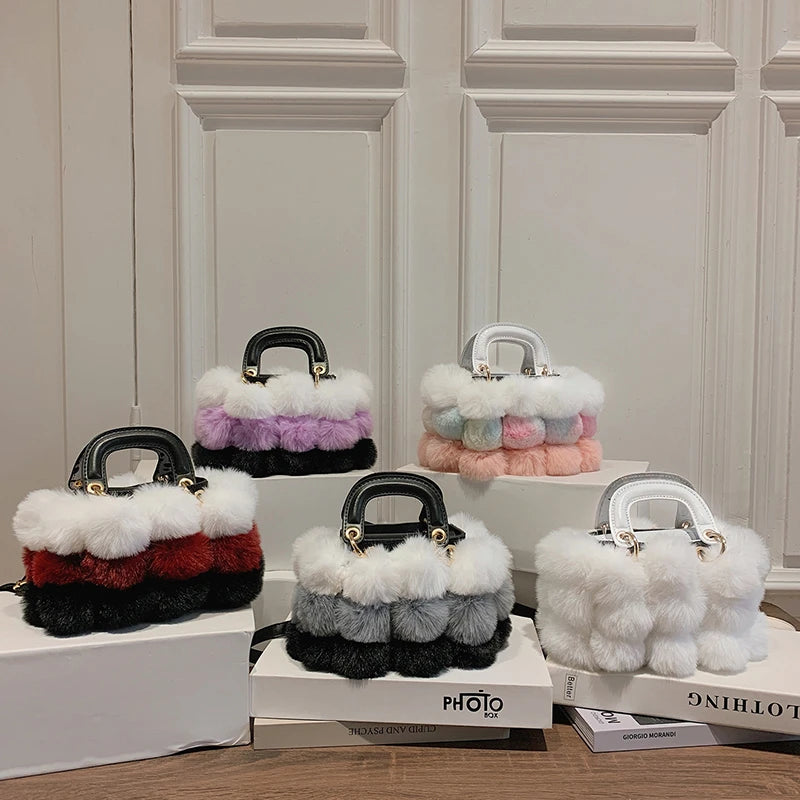 Winter Handbag Women Luxury Faux Fur Hand Bags Soft Plush Bags For Women 2022 Crossbody Totes Ladys Luxury Clutches Purse