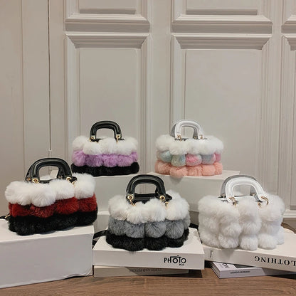 Winter Handbag Women Luxury Faux Fur Hand Bags Soft Plush Bags For Women 2022 Crossbody Totes Ladys Luxury Clutches Purse