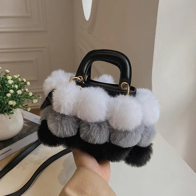 Winter Handbag Women Luxury Faux Fur Hand Bags Soft Plush Bags For Women 2022 Crossbody Totes Ladys Luxury Clutches Purse