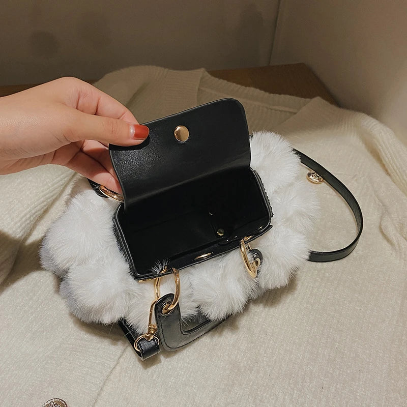 Winter Handbag Women Luxury Faux Fur Hand Bags Soft Plush Bags For Women 2022 Crossbody Totes Ladys Luxury Clutches Purse